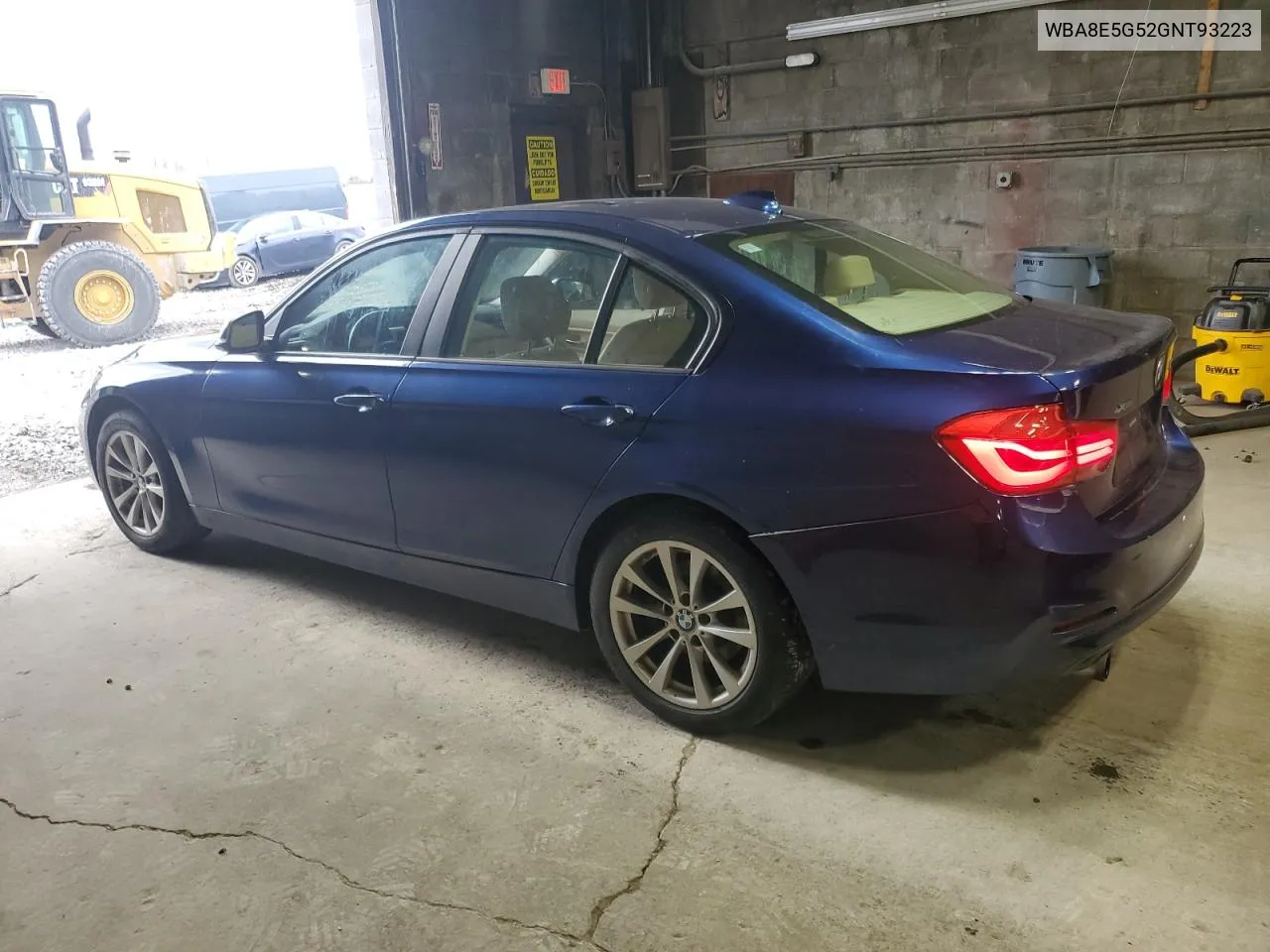 WBA8E5G52GNT93223 2016 BMW 320 Xi