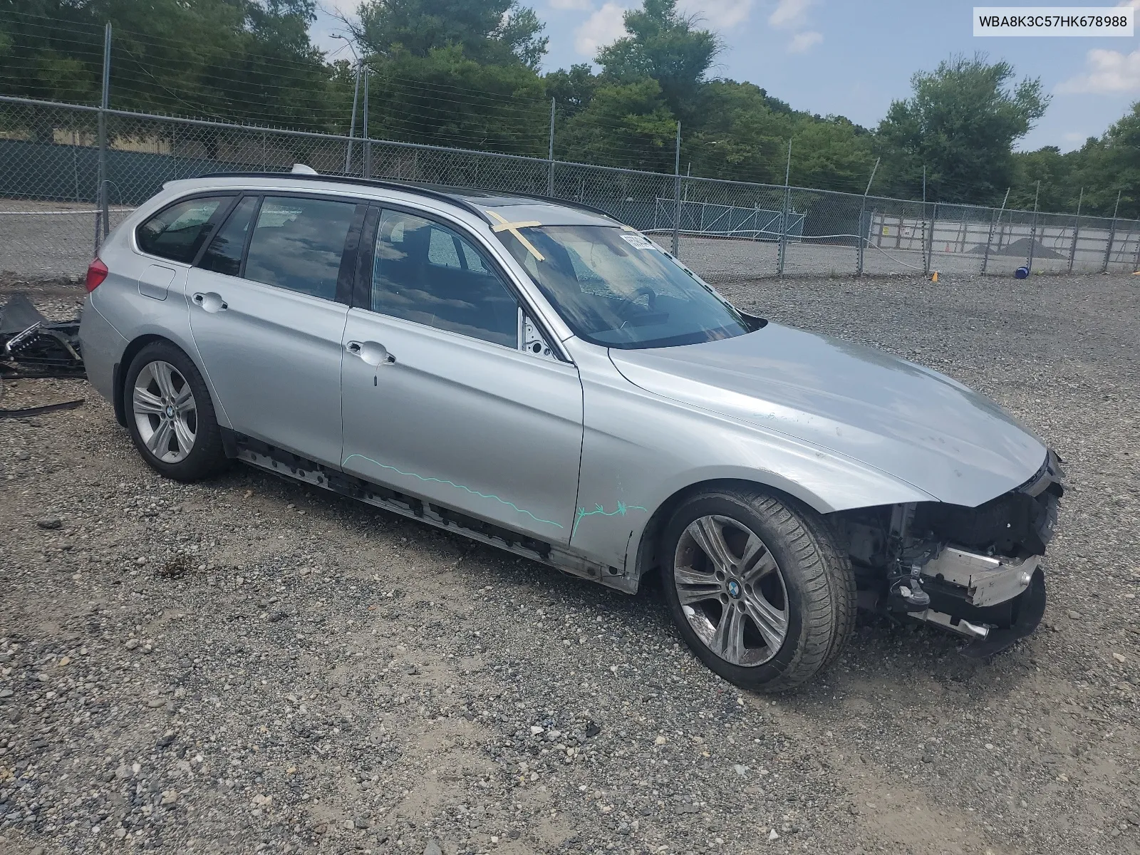 WBA8K3C57HK678988 2017 BMW 330 Xi