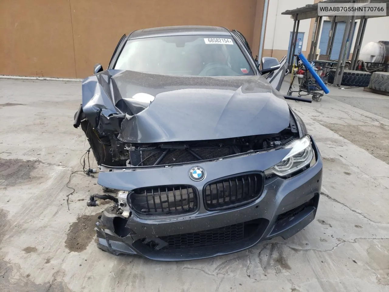 WBA8B7G55HNT70766 2017 BMW 340 Xi