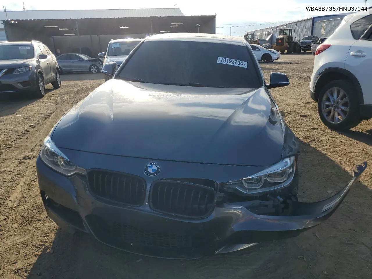 WBA8B7G57HNU37044 2017 BMW 340 Xi