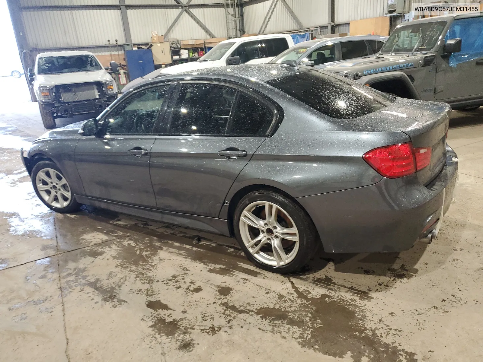 WBA8D9C57JEM31455 2018 BMW 330 Xi