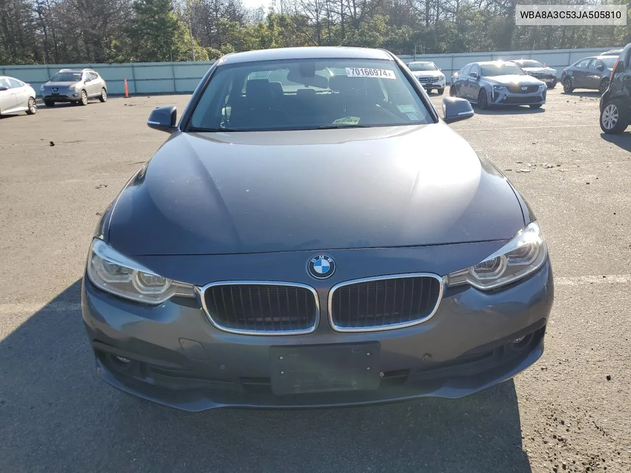 WBA8A3C53JA505810 2018 BMW 320 Xi