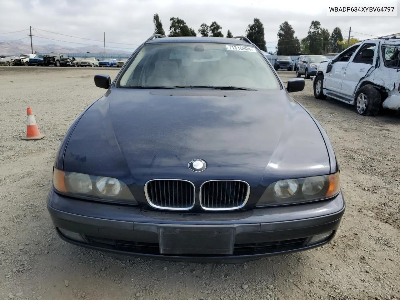 2000 BMW 528 It Automatic VIN: WBADP634XYBV64797 Lot: 71316904