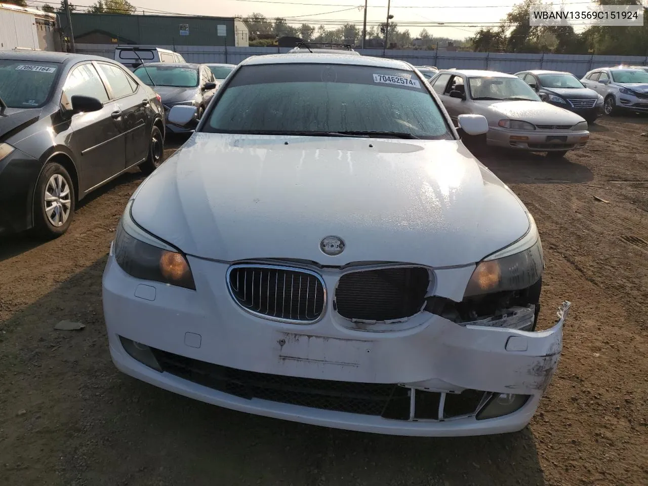 2009 BMW 528 Xi VIN: WBANV13569C151924 Lot: 70462574