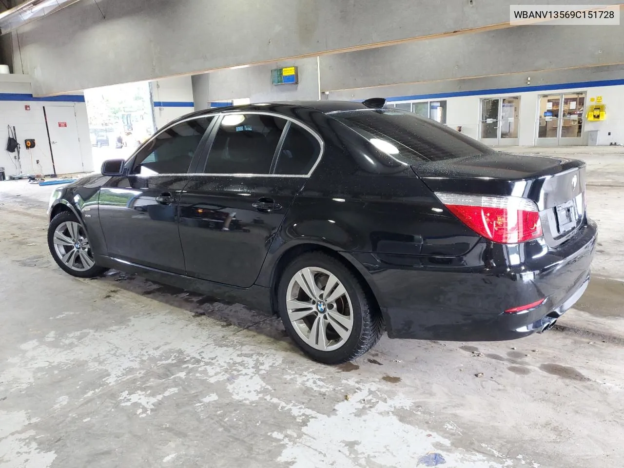 WBANV13569C151728 2009 BMW 528 Xi