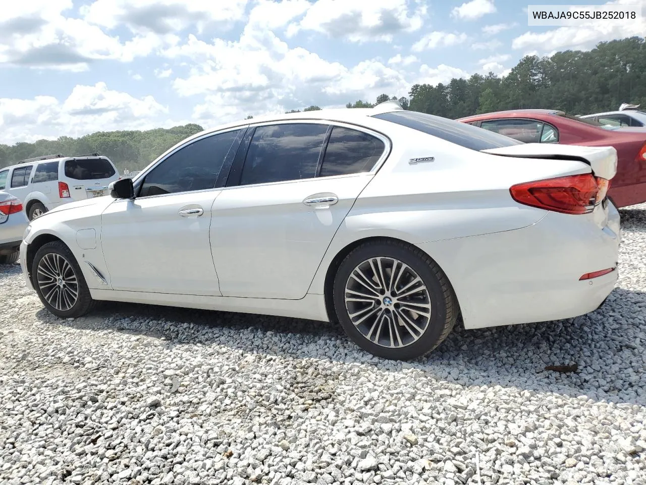 WBAJA9C55JB252018 2018 BMW 530E