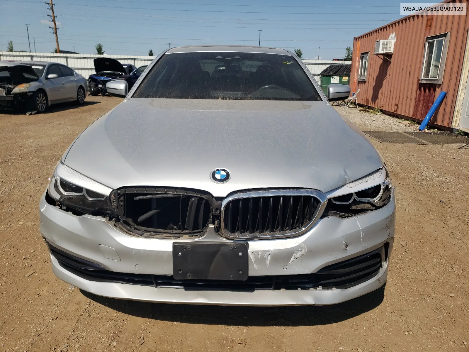 WBAJA7C53JG909129 2018 BMW 530 Xi