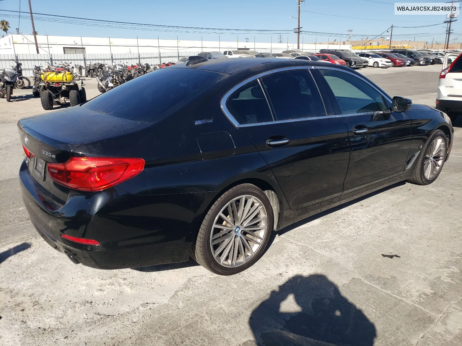 WBAJA9C5XJB249373 2018 BMW 530E