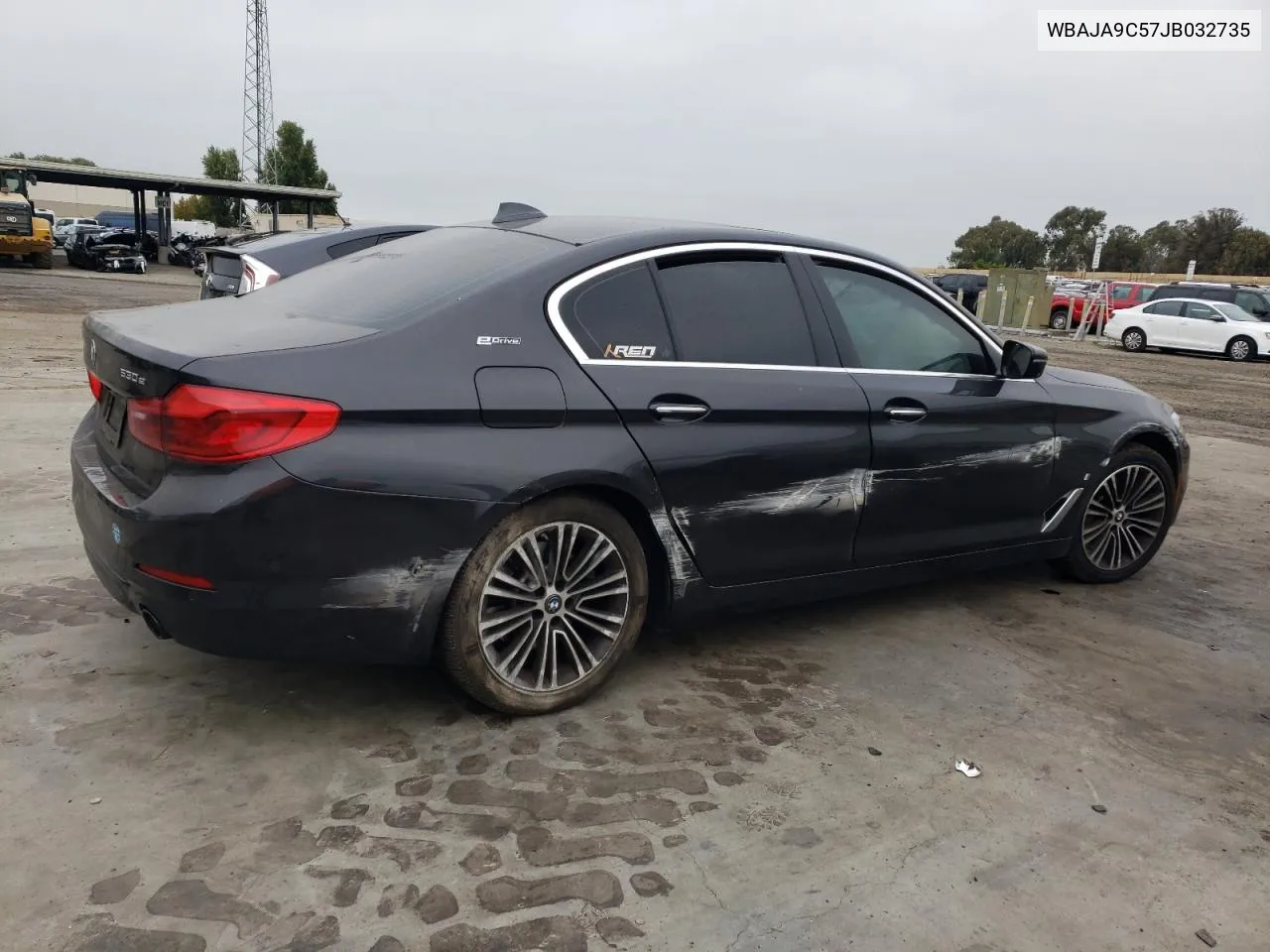 WBAJA9C57JB032735 2018 BMW 530E