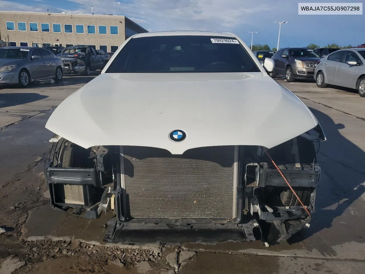 WBAJA7C55JG907298 2018 BMW 530 Xi