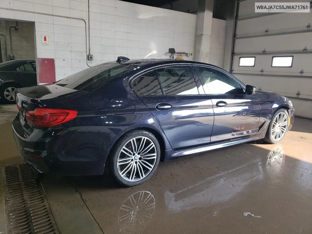 WBAJA7C55JWA71761 2018 BMW 530 Xi