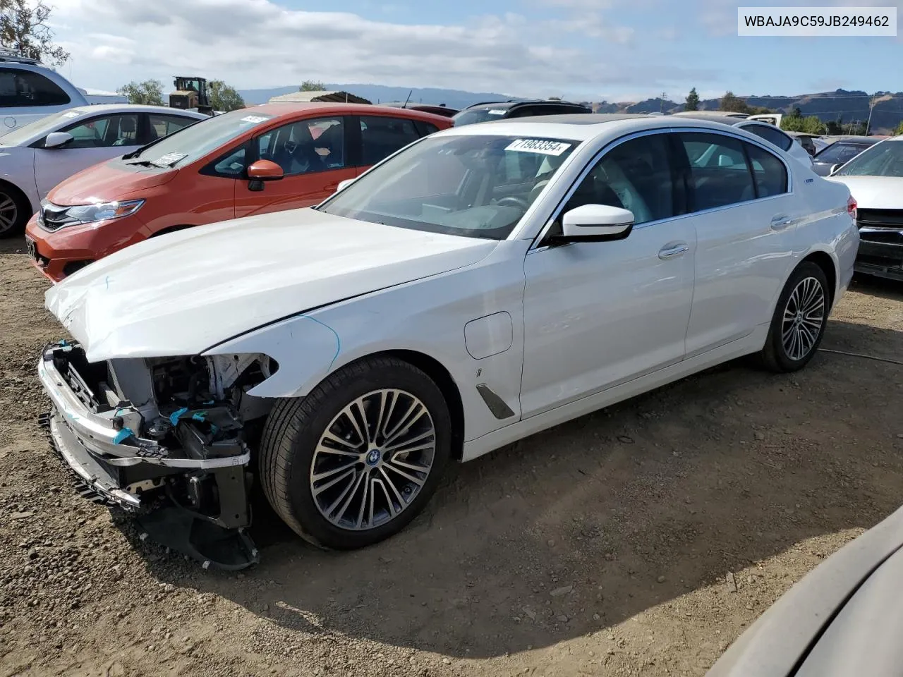 WBAJA9C59JB249462 2018 BMW 530E