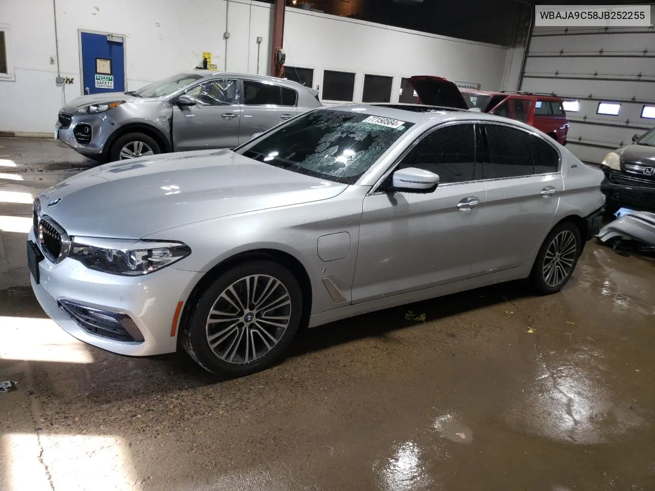 WBAJA9C58JB252255 2018 BMW 530E