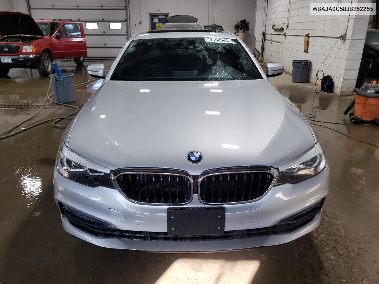 2018 BMW 530E VIN: WBAJA9C58JB252255 Lot: 77150584