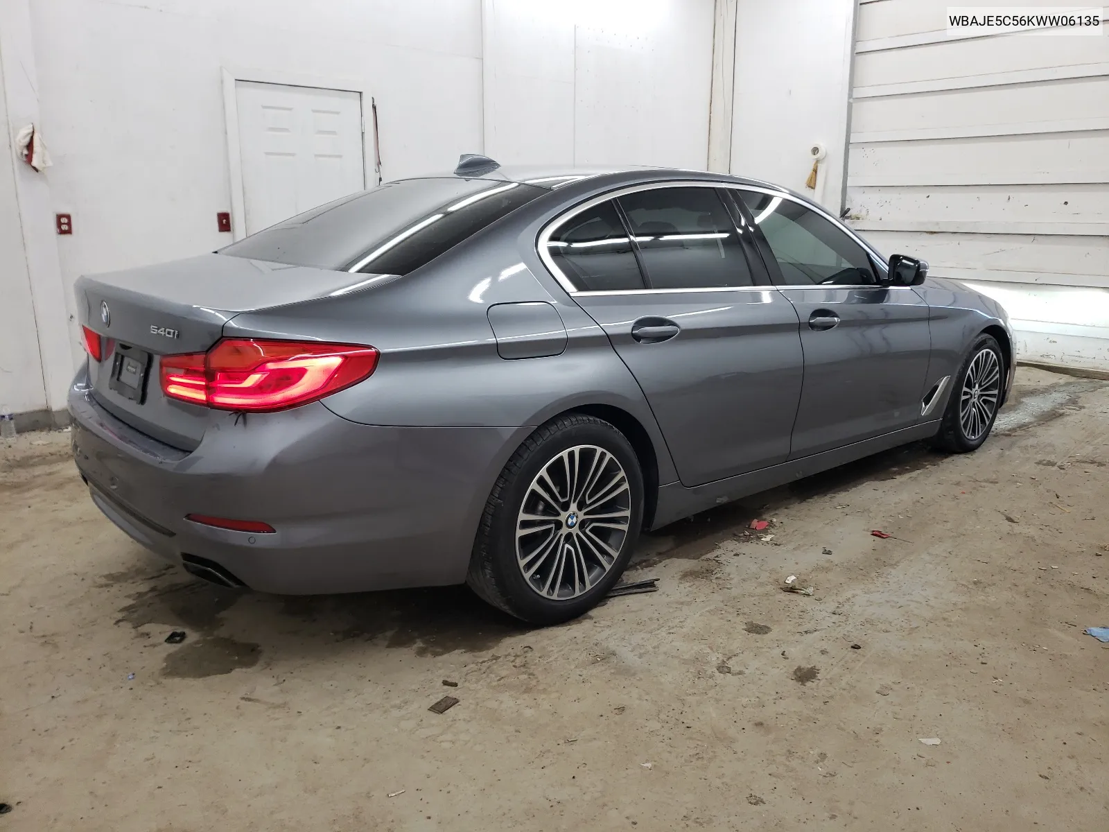 2019 BMW 540 I VIN: WBAJE5C56KWW06135 Lot: 62457794