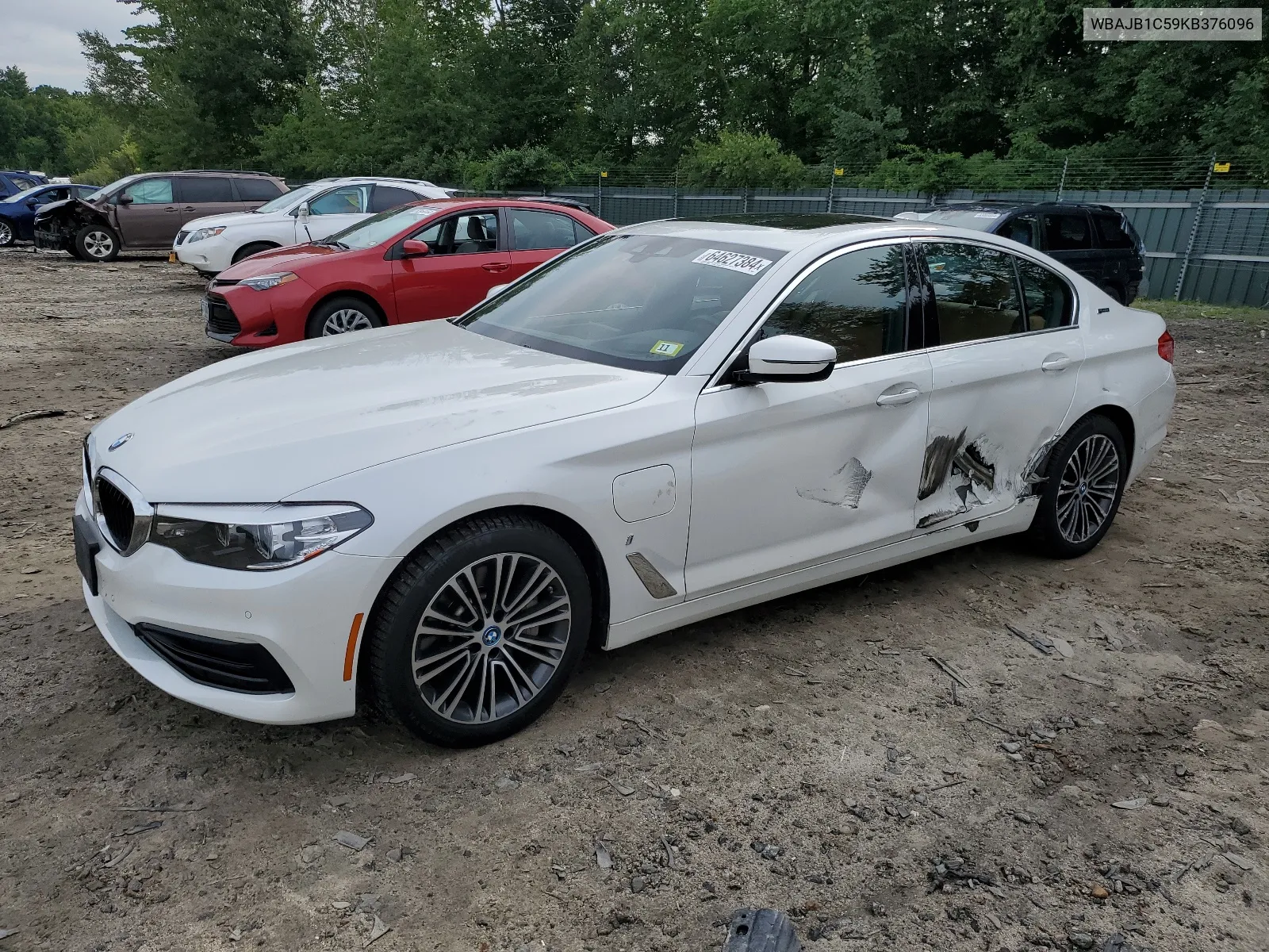 WBAJB1C59KB376096 2019 BMW 530Xe