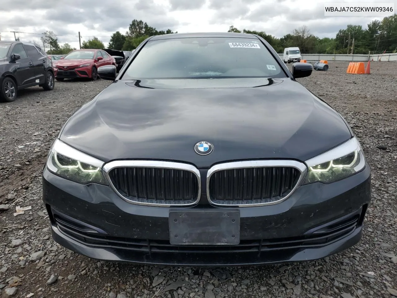 WBAJA7C52KWW09346 2019 BMW 530 Xi