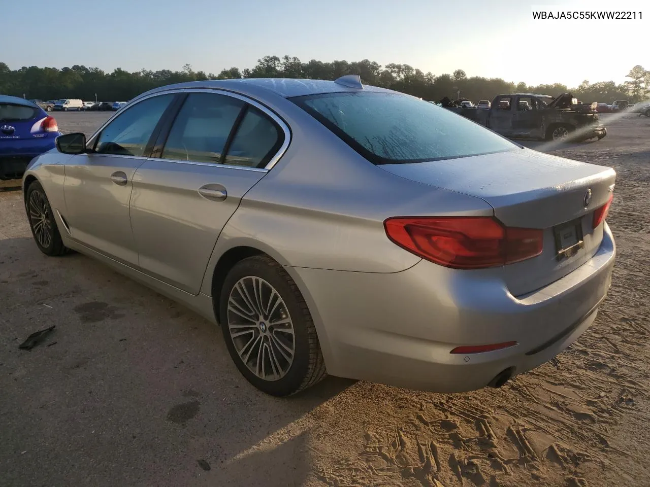 WBAJA5C55KWW22211 2019 BMW 530 I