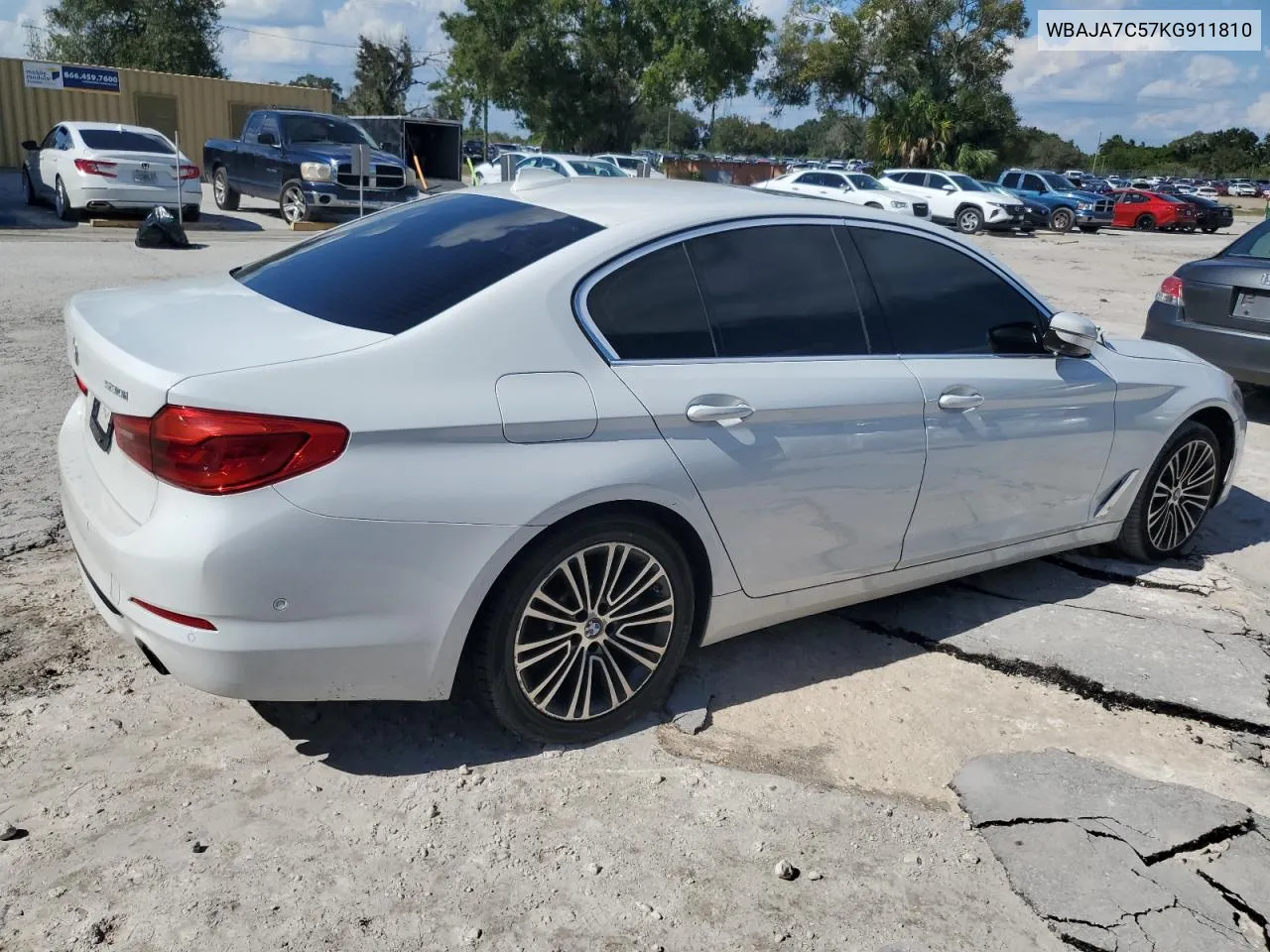 2019 BMW 530 Xi VIN: WBAJA7C57KG911810 Lot: 73783484