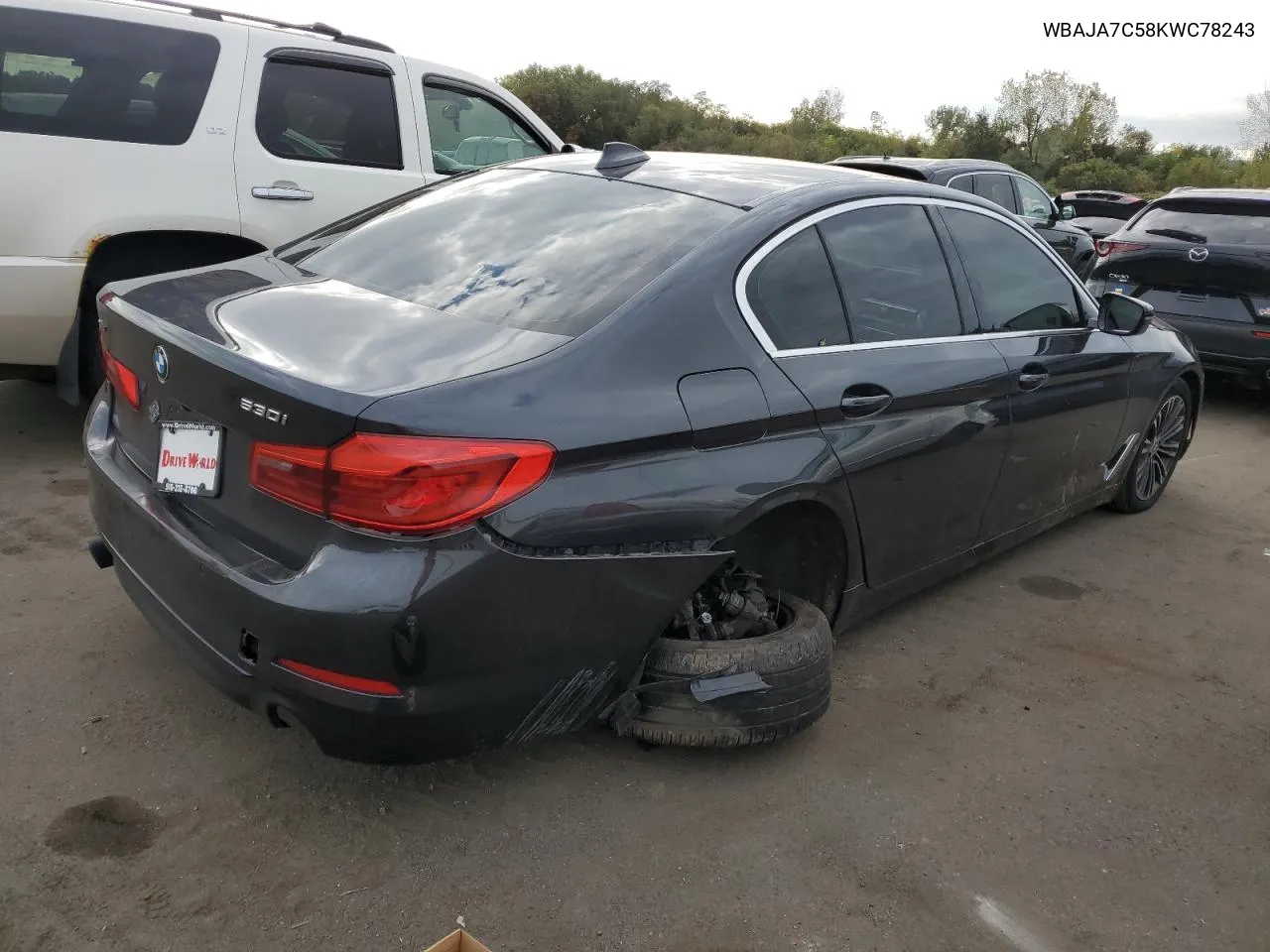 WBAJA7C58KWC78243 2019 BMW 530 Xi