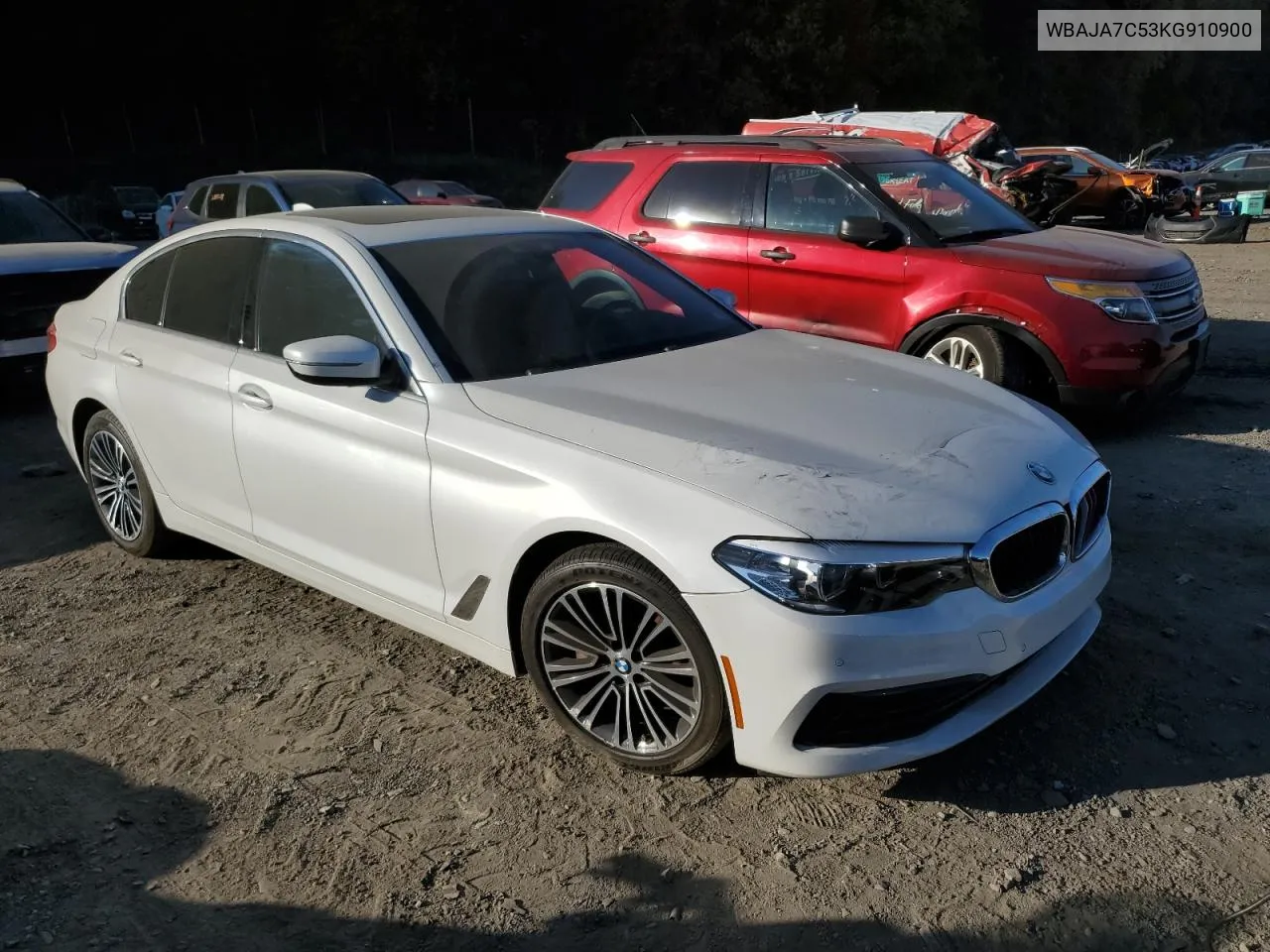 WBAJA7C53KG910900 2019 BMW 530 Xi