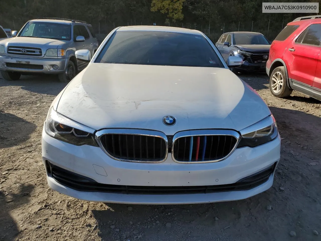 WBAJA7C53KG910900 2019 BMW 530 Xi