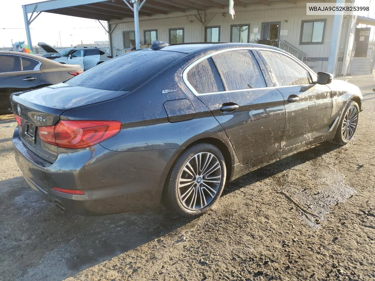 2019 BMW 530E VIN: WBAJA9C52KB253998 Lot: 77042234