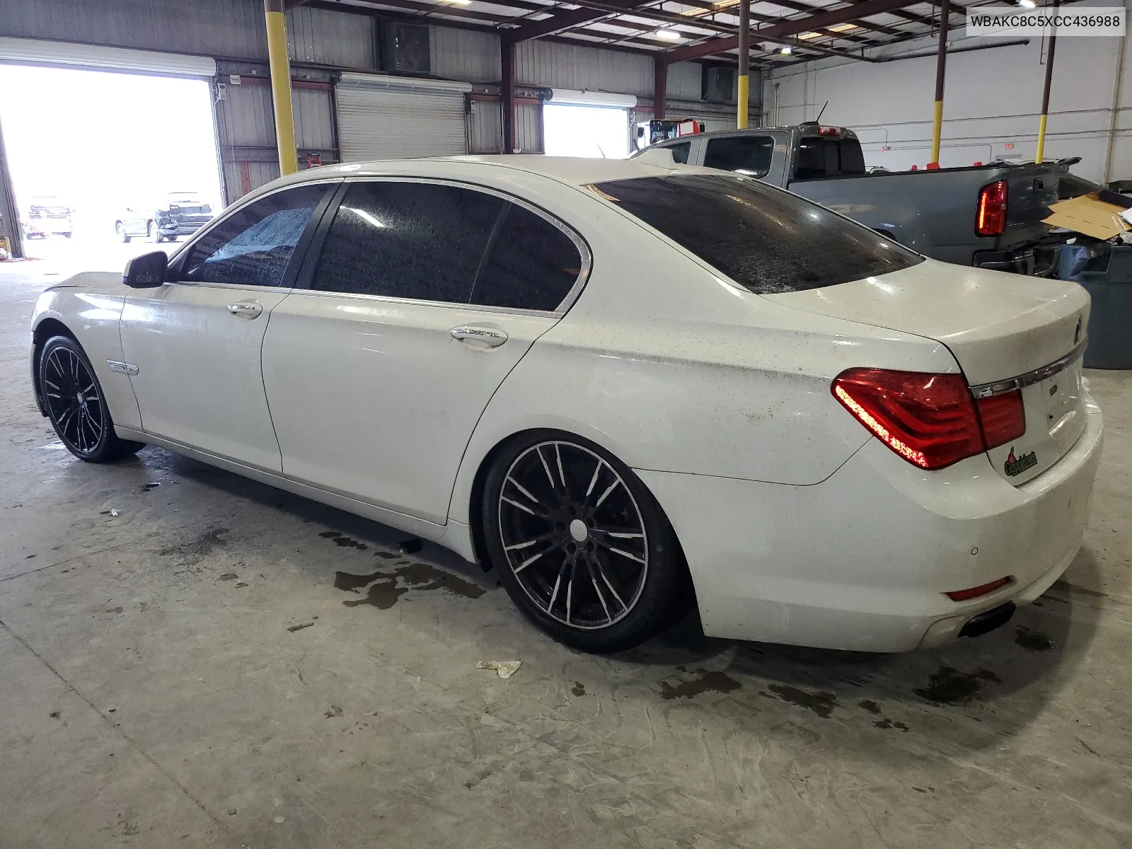 WBAKC8C5XCC436988 2012 BMW 750 Lxi