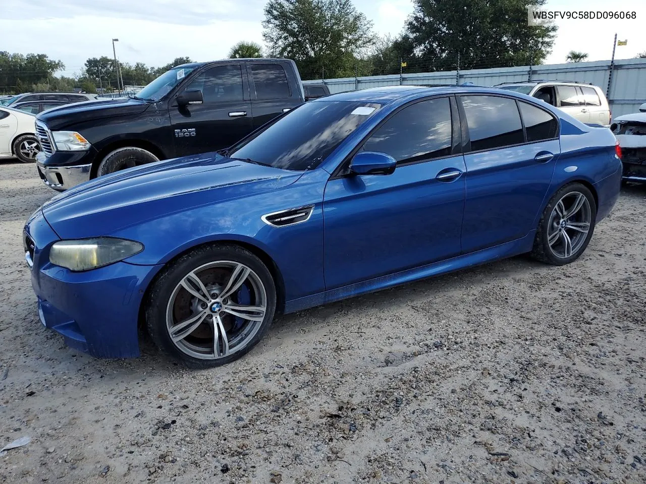 2013 BMW M5 VIN: WBSFV9C58DD096068 Lot: 79225784