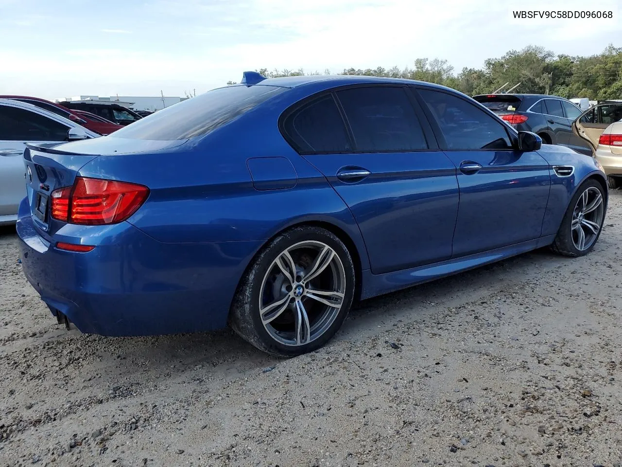 2013 BMW M5 VIN: WBSFV9C58DD096068 Lot: 79225784