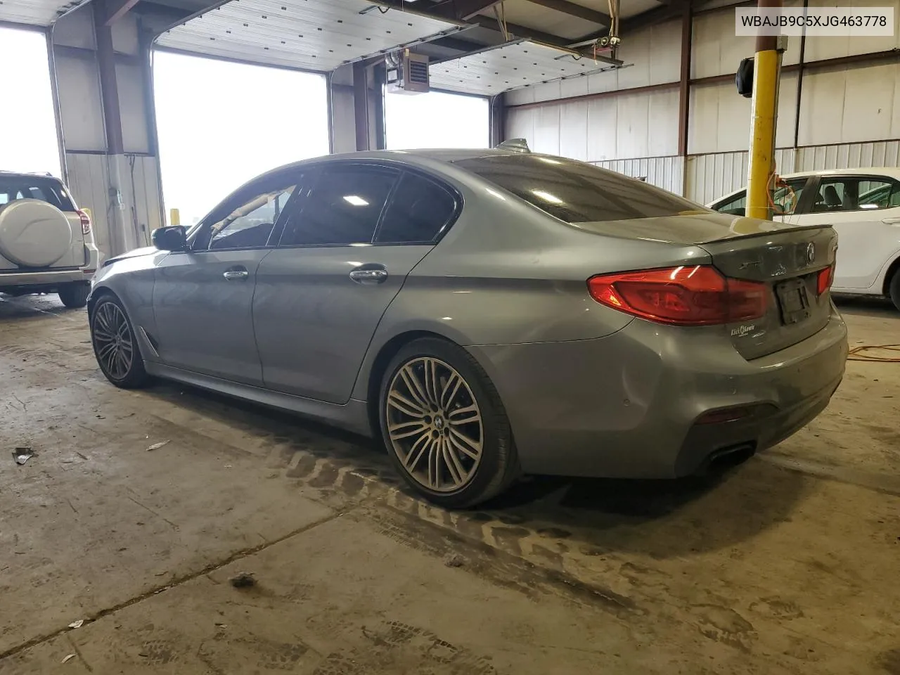 WBAJB9C5XJG463778 2018 BMW M550Xi