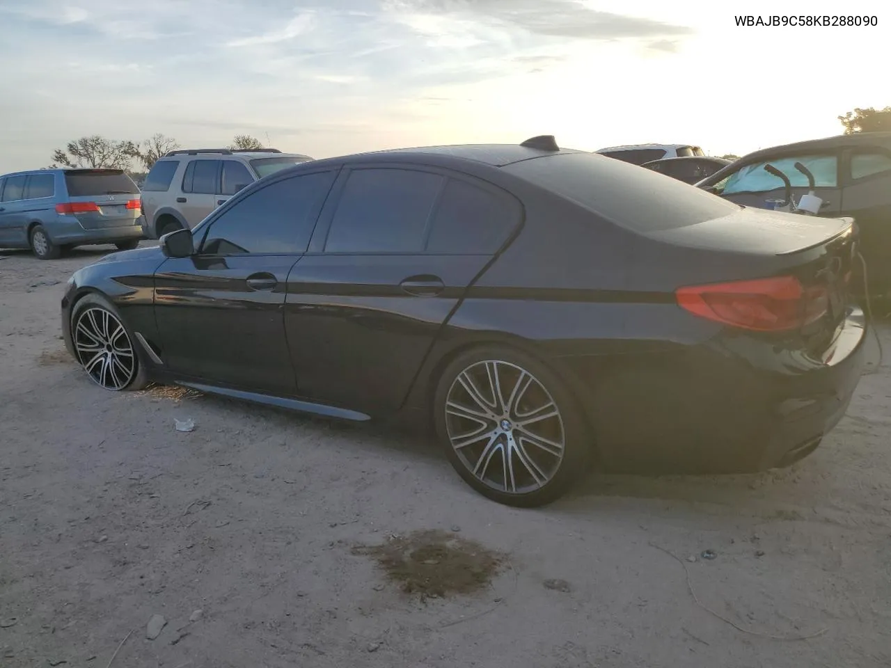 WBAJB9C58KB288090 2019 BMW M550Xi