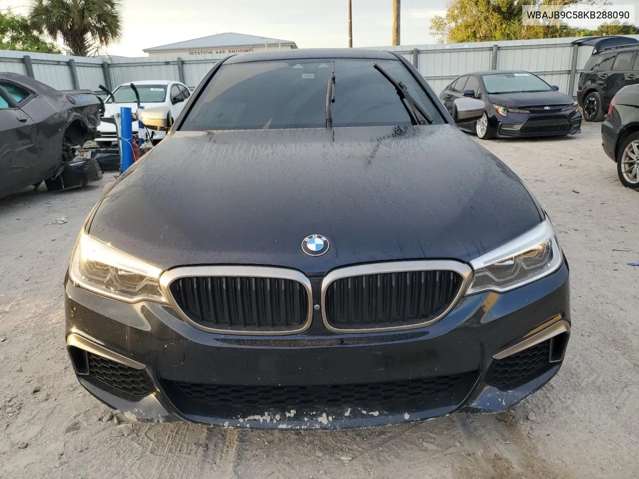 2019 BMW M550Xi VIN: WBAJB9C58KB288090 Lot: 72749874