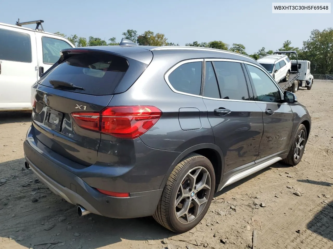 WBXHT3C30H5F69548 2017 BMW X1 xDrive28I