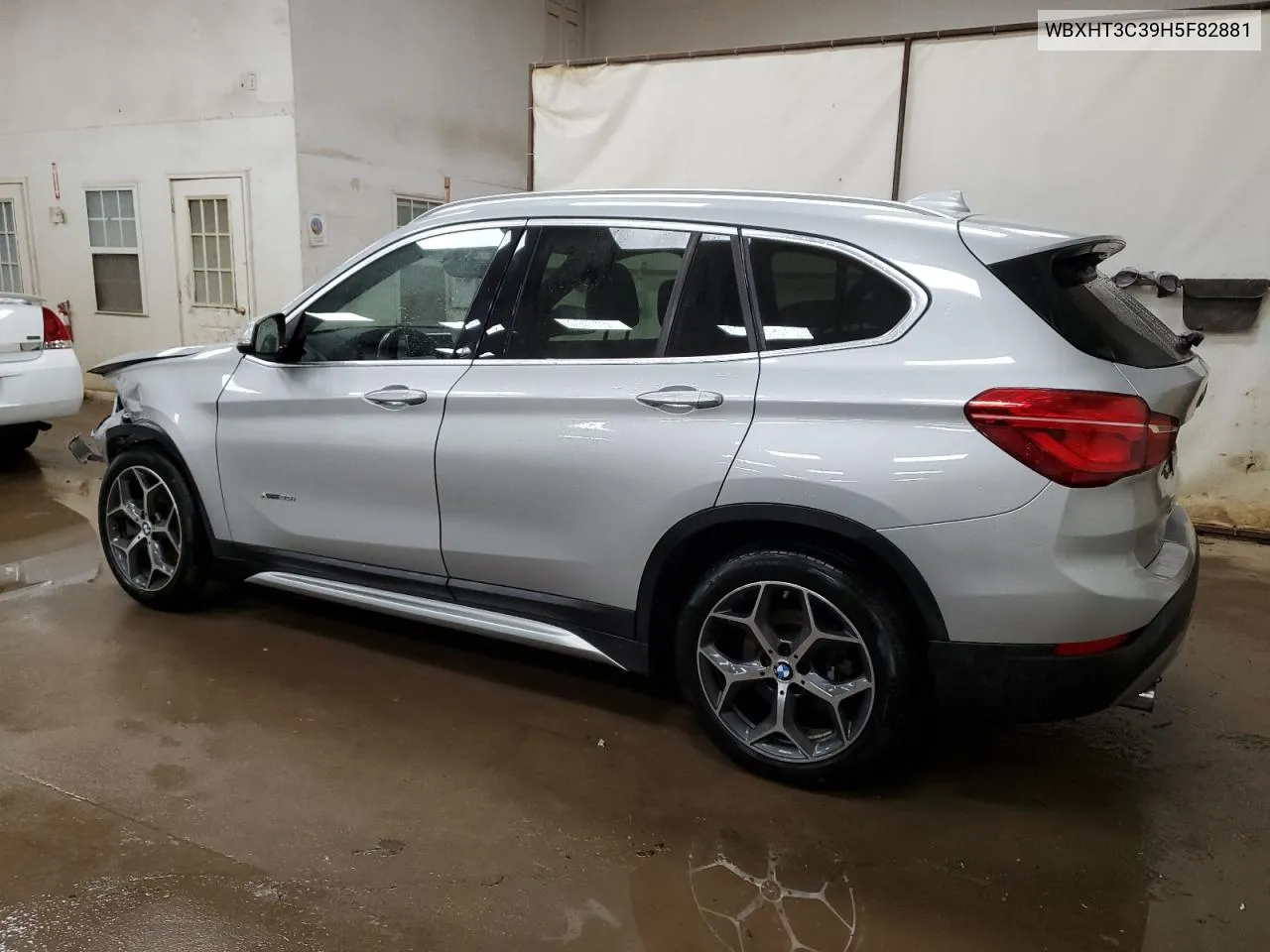 WBXHT3C39H5F82881 2017 BMW X1 xDrive28I