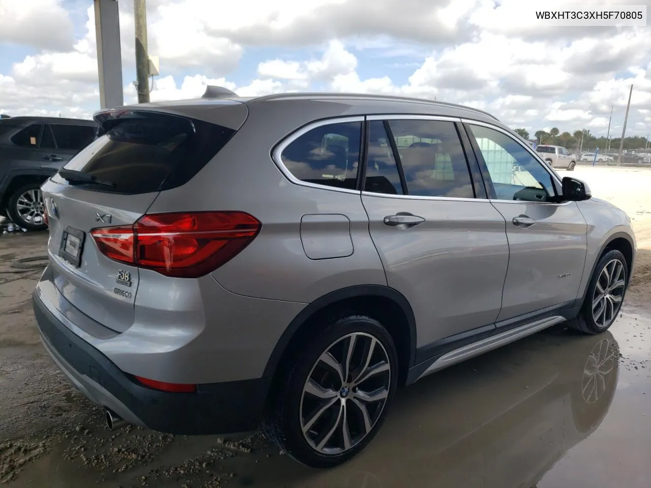 2017 BMW X1 xDrive28I VIN: WBXHT3C3XH5F70805 Lot: 74122104