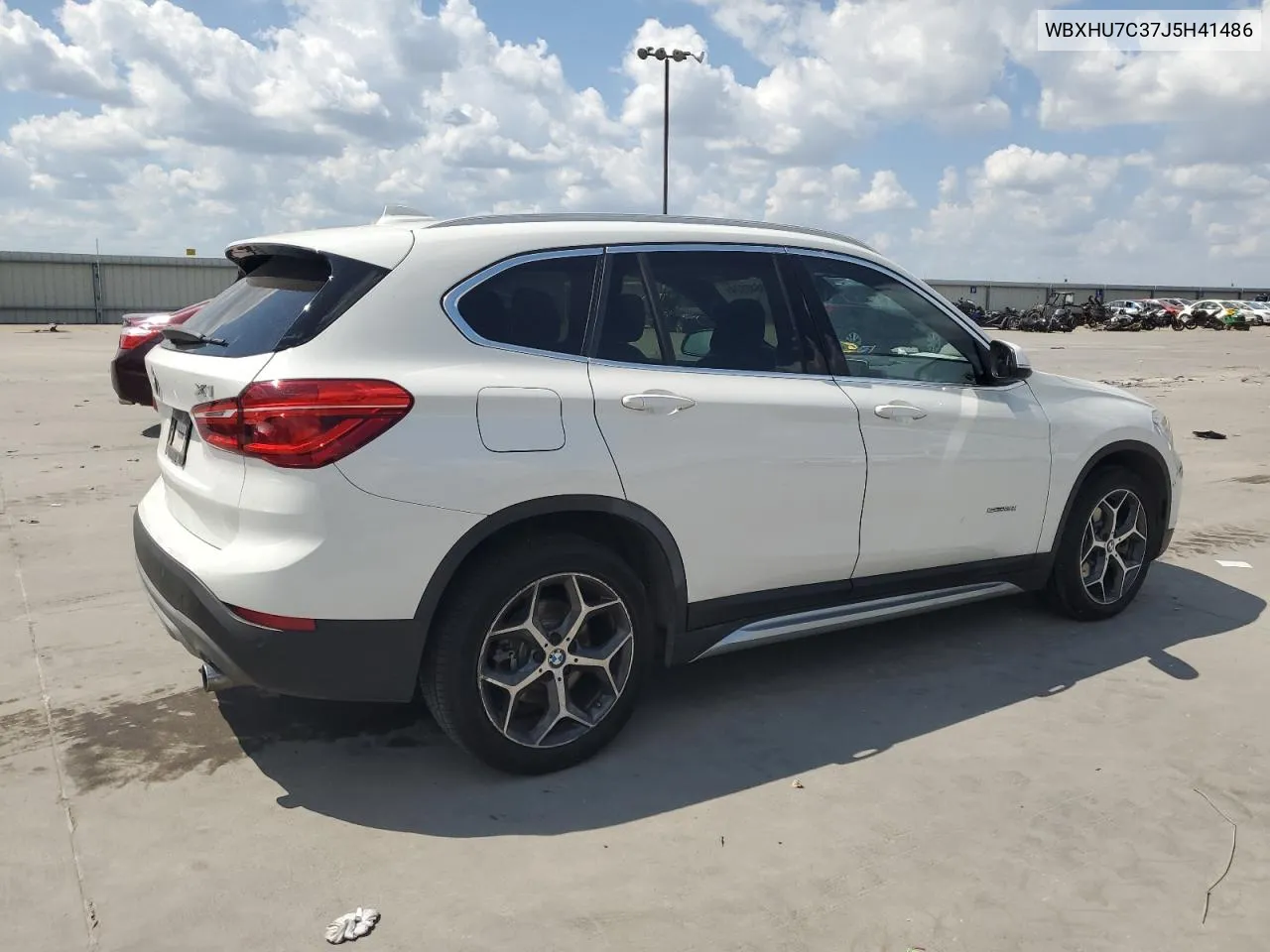 WBXHU7C37J5H41486 2018 BMW X1 Sdrive28I