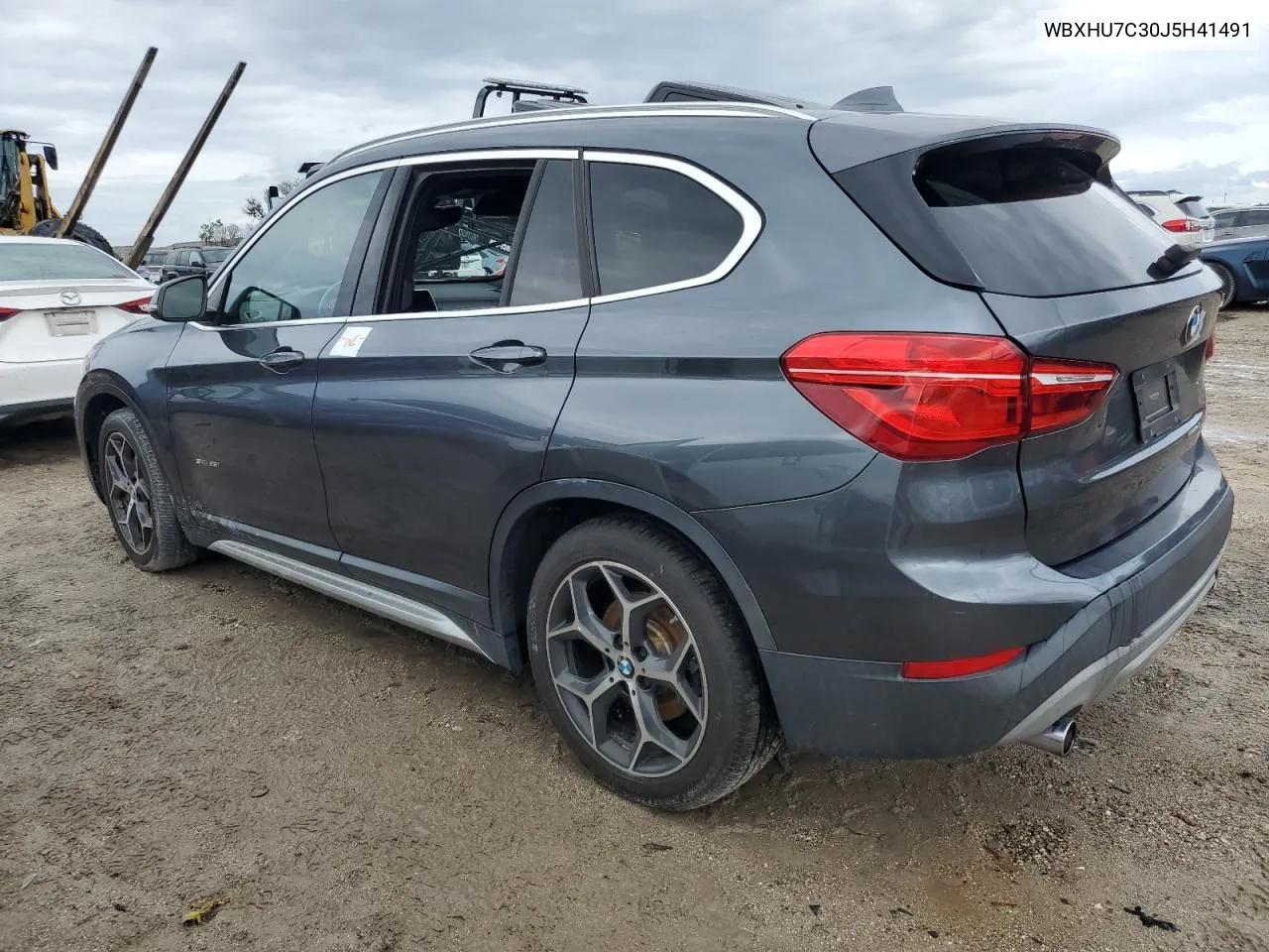 WBXHU7C30J5H41491 2018 BMW X1 Sdrive28I