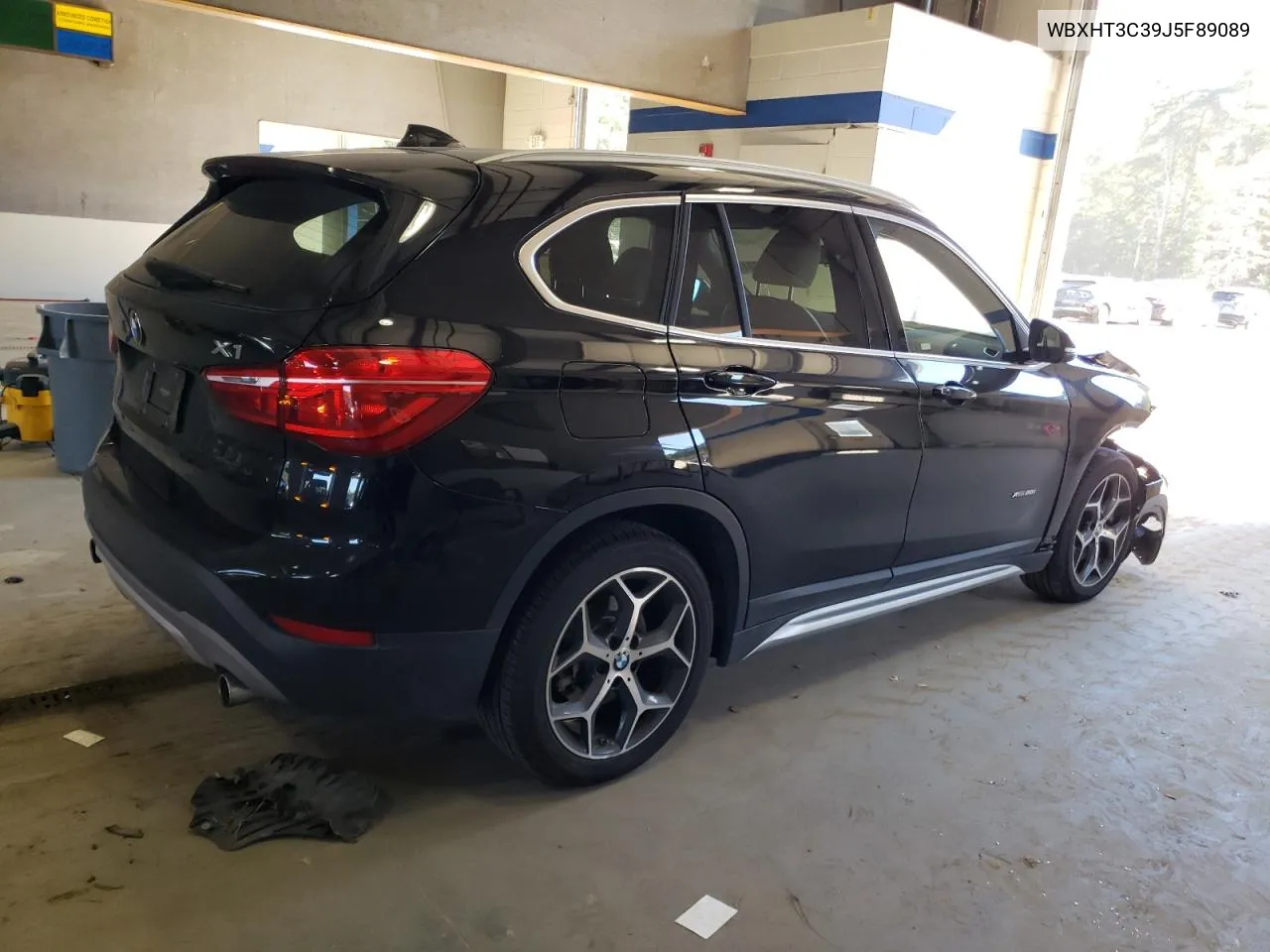 WBXHT3C39J5F89089 2018 BMW X1 xDrive28I