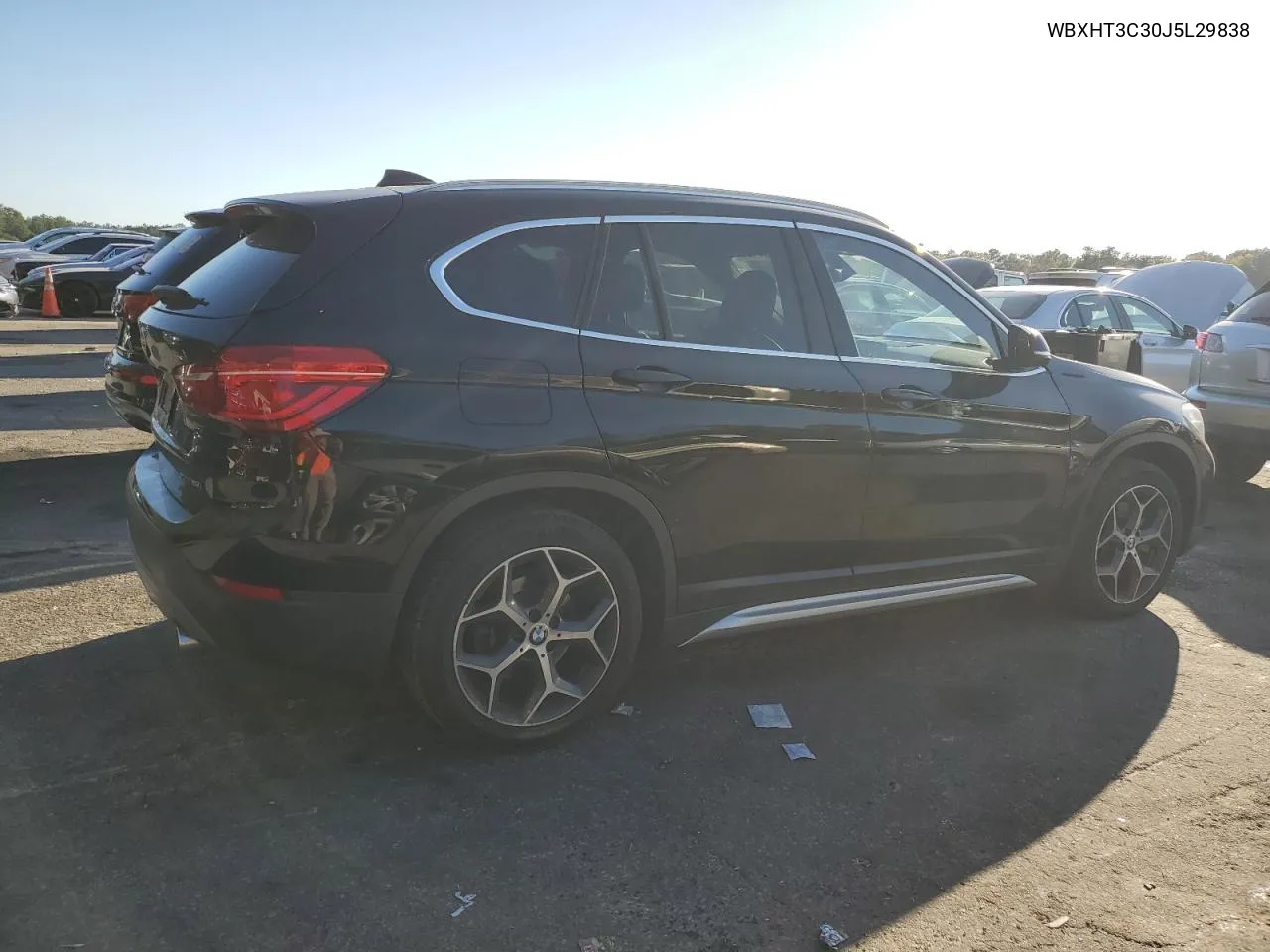 2018 BMW X1 xDrive28I VIN: WBXHT3C30J5L29838 Lot: 77188424