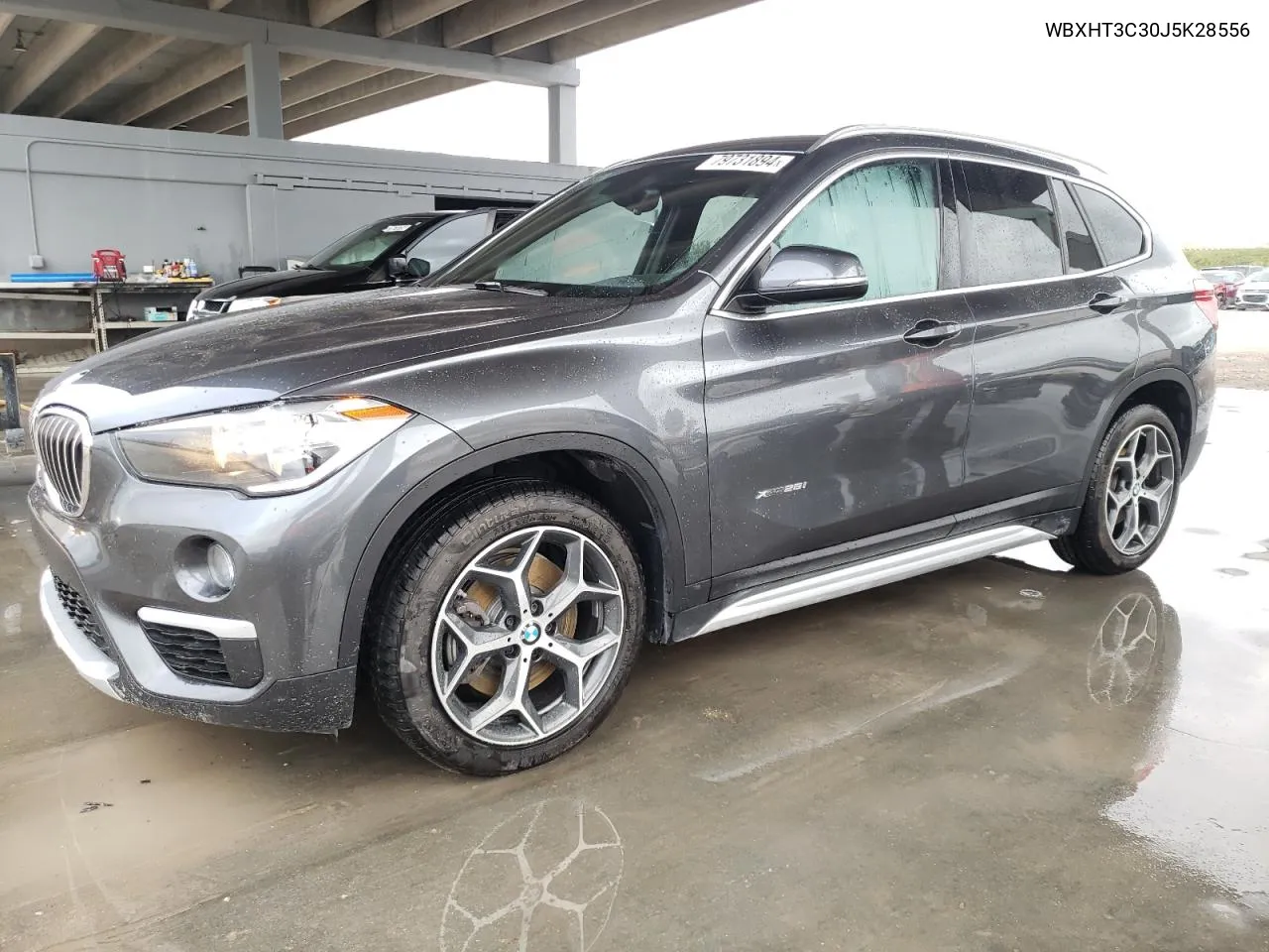 2018 BMW X1 xDrive28I VIN: WBXHT3C30J5K28556 Lot: 79731894