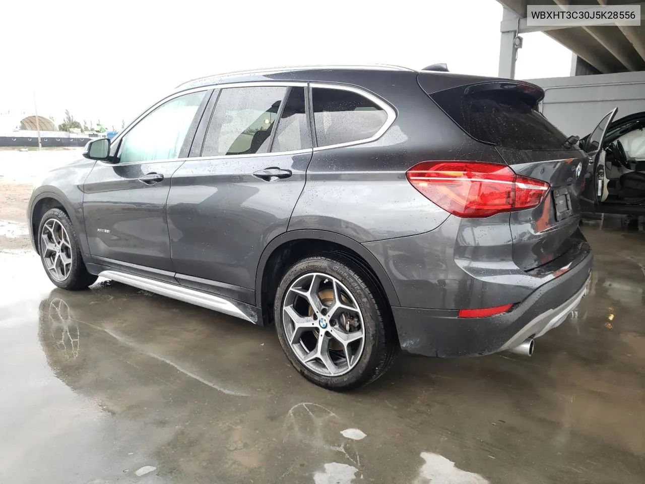 2018 BMW X1 xDrive28I VIN: WBXHT3C30J5K28556 Lot: 79731894