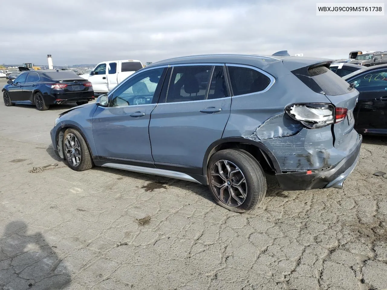 2021 BMW X1 xDrive28I VIN: WBXJG9C09M5T61738 Lot: 73056084