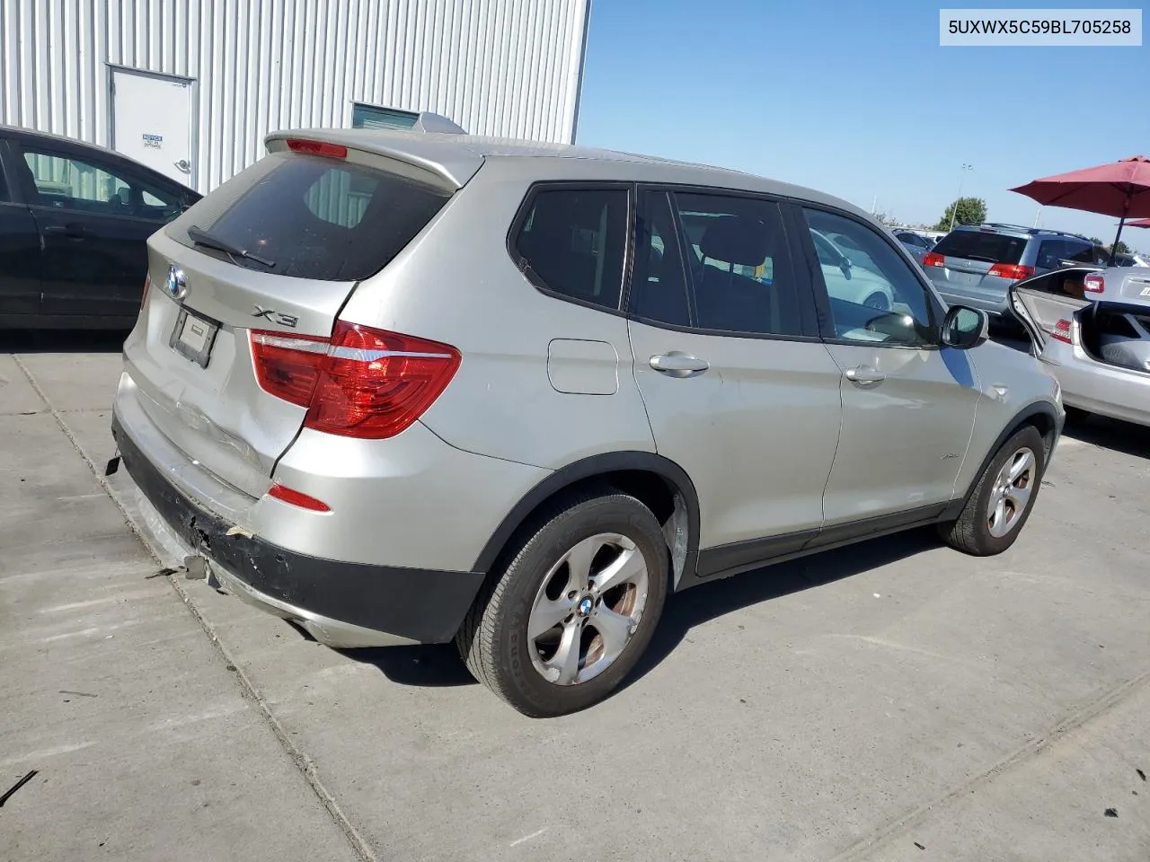 2011 BMW X3 xDrive28I VIN: 5UXWX5C59BL705258 Lot: 75957604