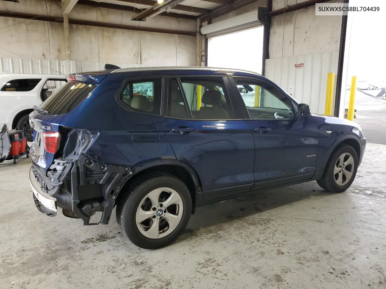 2011 BMW X3 xDrive28I VIN: 5UXWX5C58BL704439 Lot: 81603334