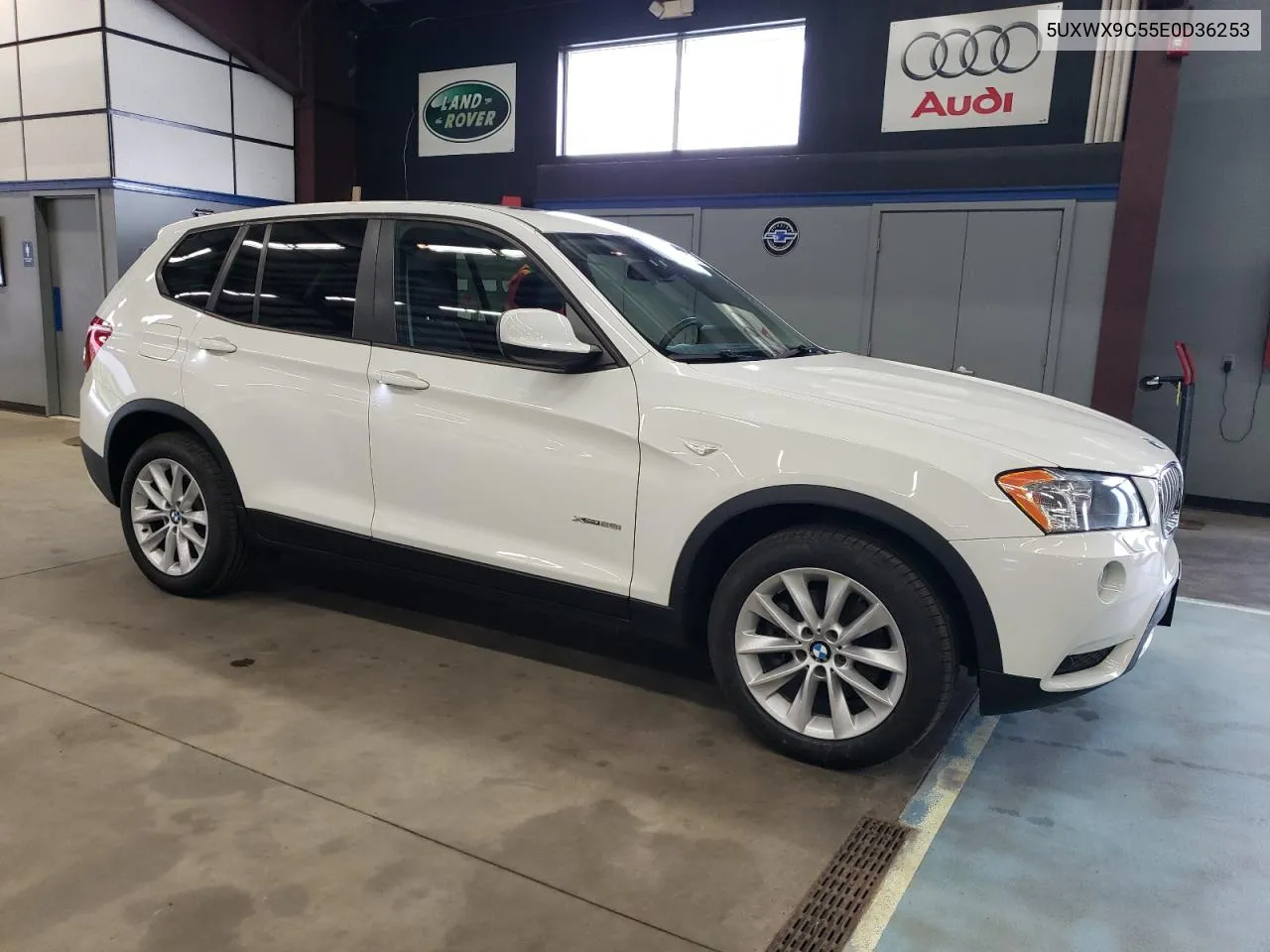 5UXWX9C55E0D36253 2014 BMW X3 xDrive28I