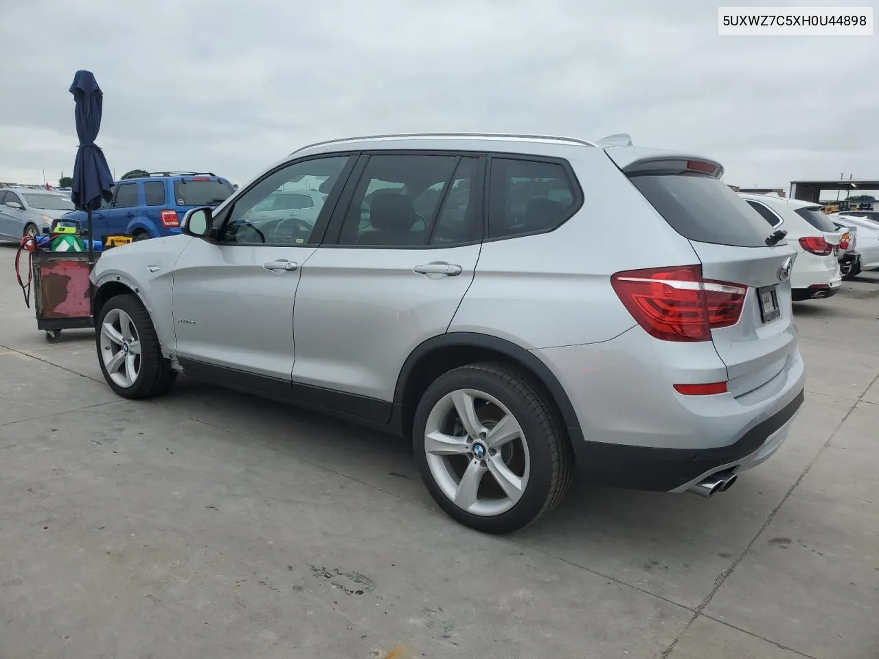 5UXWZ7C5XH0U44898 2017 BMW X3 Sdrive28I