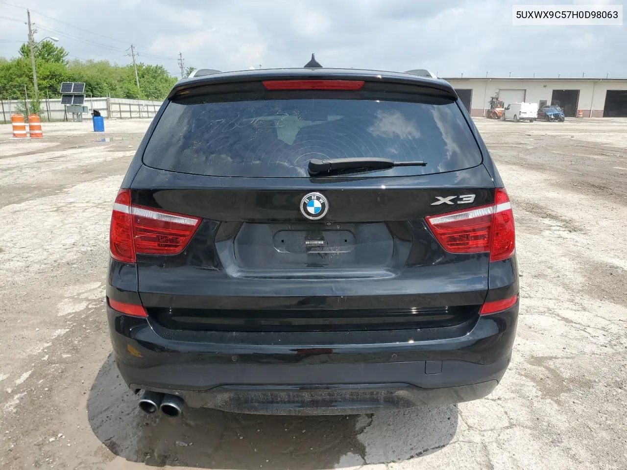 5UXWX9C57H0D98063 2017 BMW X3 xDrive28I