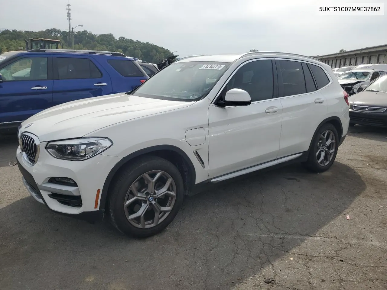 2021 BMW X3 xDrive30E VIN: 5UXTS1C07M9E37862 Lot: 71210214