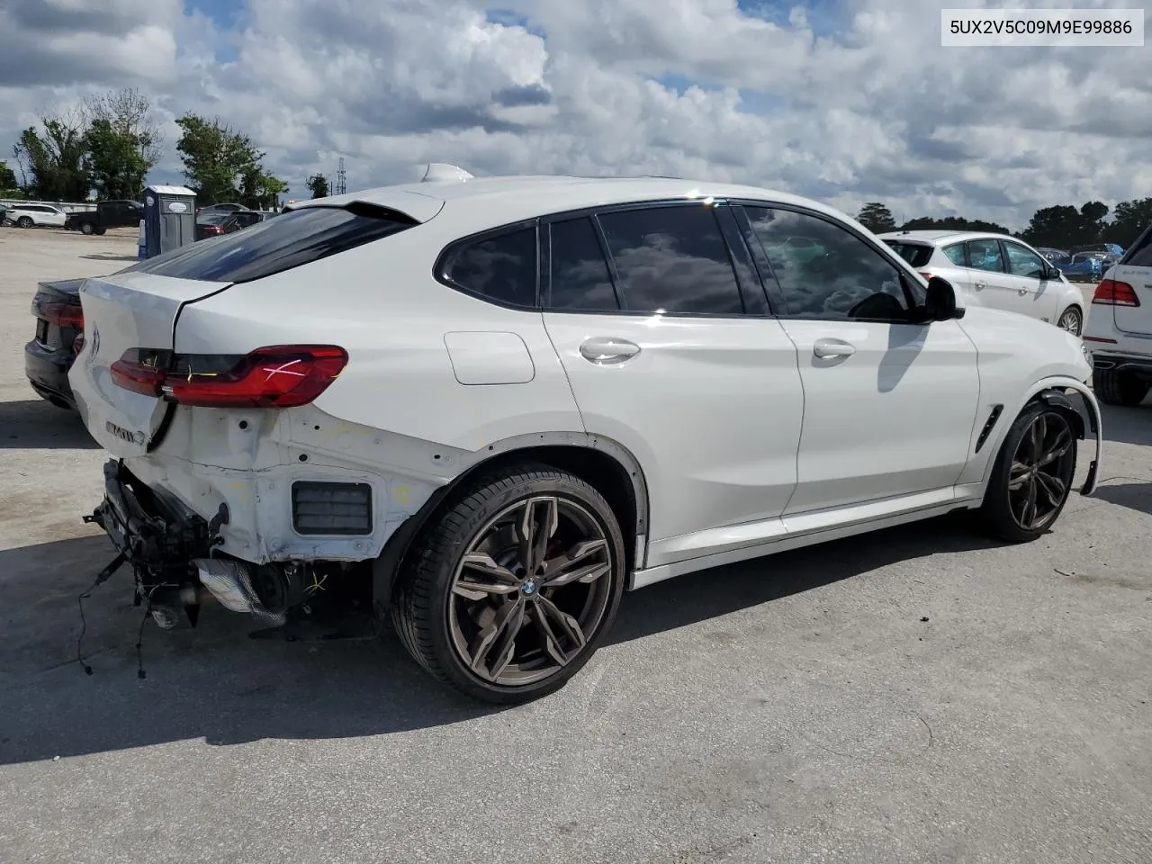 5UX2V5C09M9E99886 2021 BMW X4 xDrivem40I